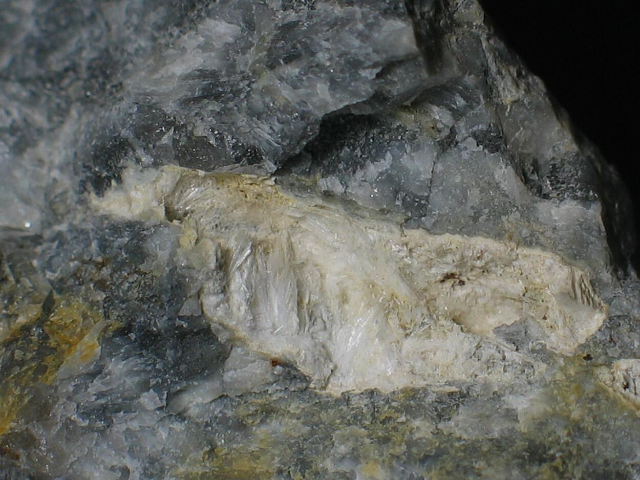 Scholzite