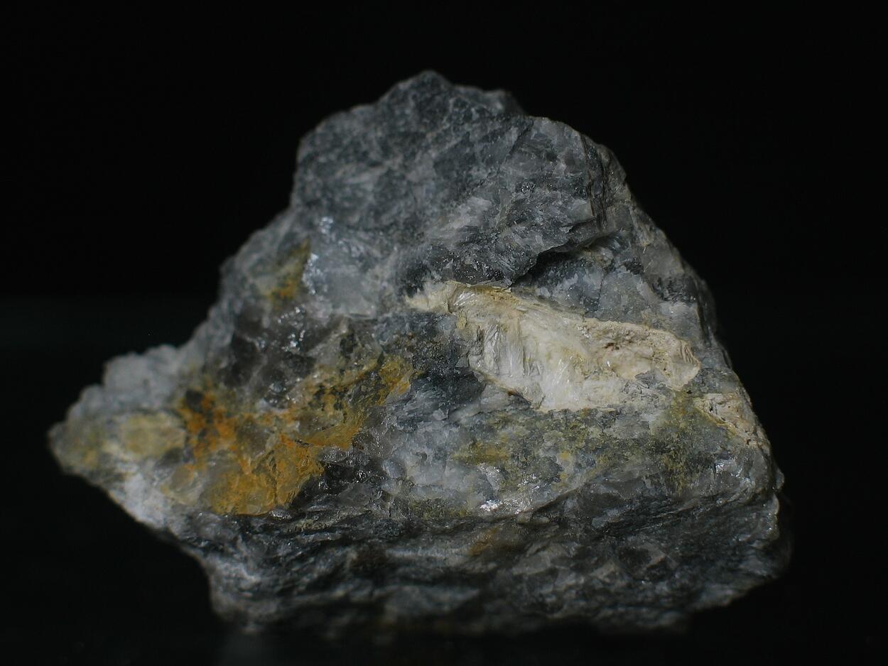 Scholzite