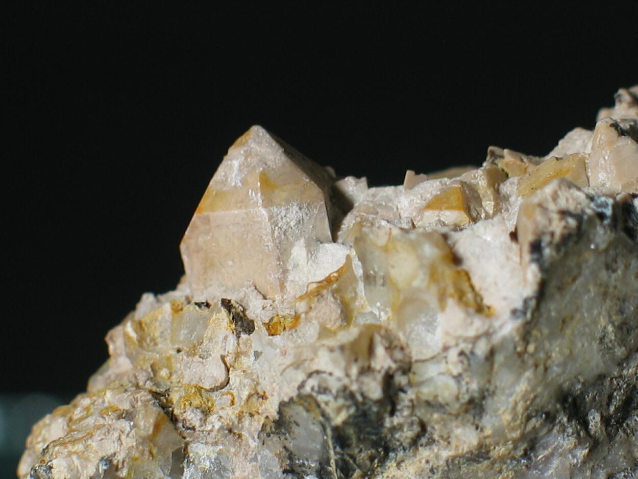 Steatite Psm Quartz & Amethyst