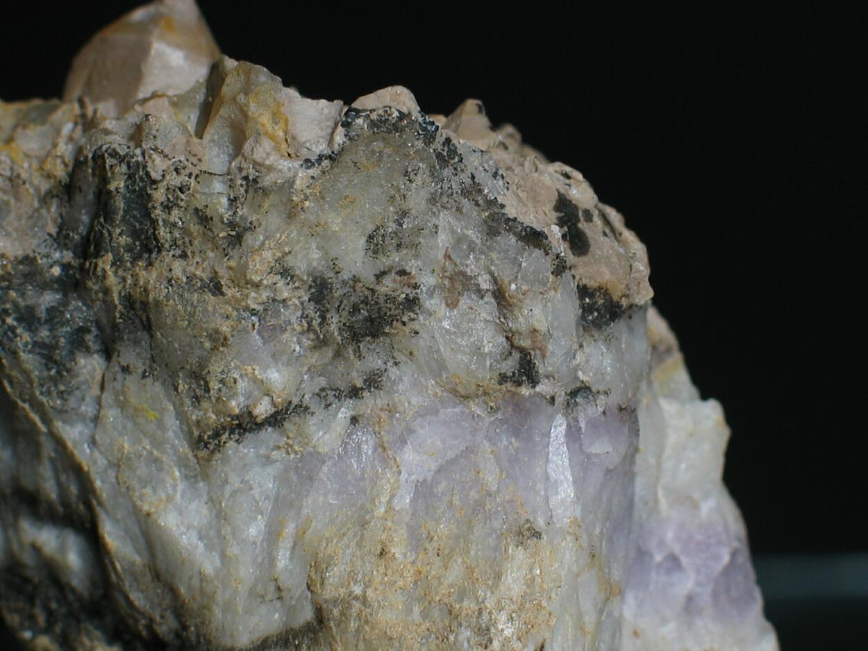 Steatite Psm Quartz & Amethyst