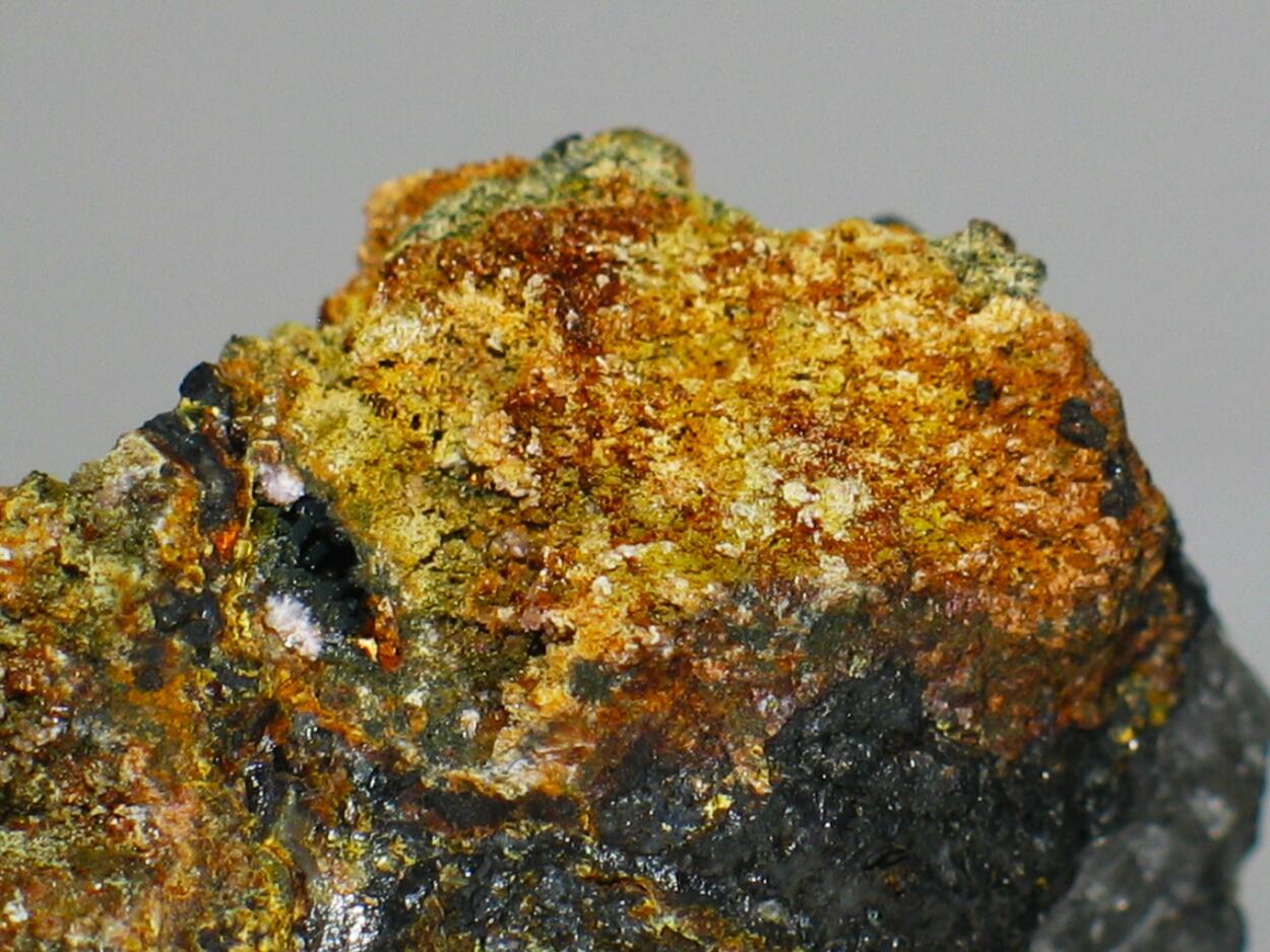 Cyrilovite & Beraunite & Strengite