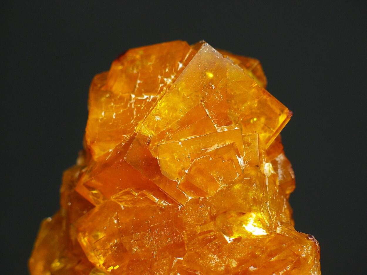 Fluorite Var Honigspat