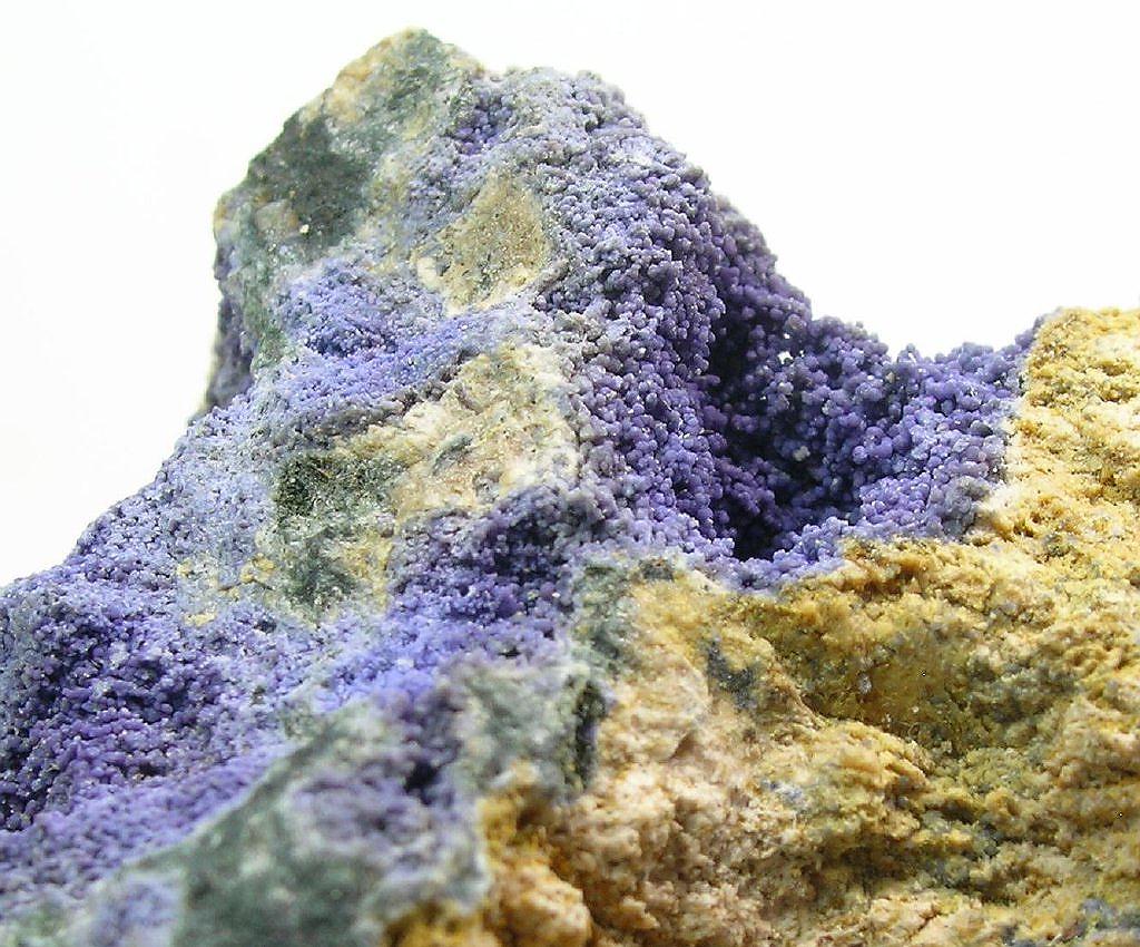 Triplite Phosphosiderite & Cryptomelane