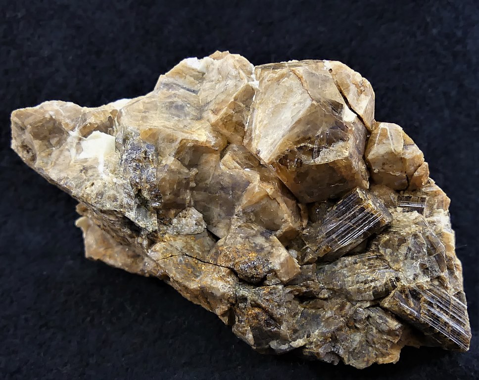 Vesuvianite & Grossular