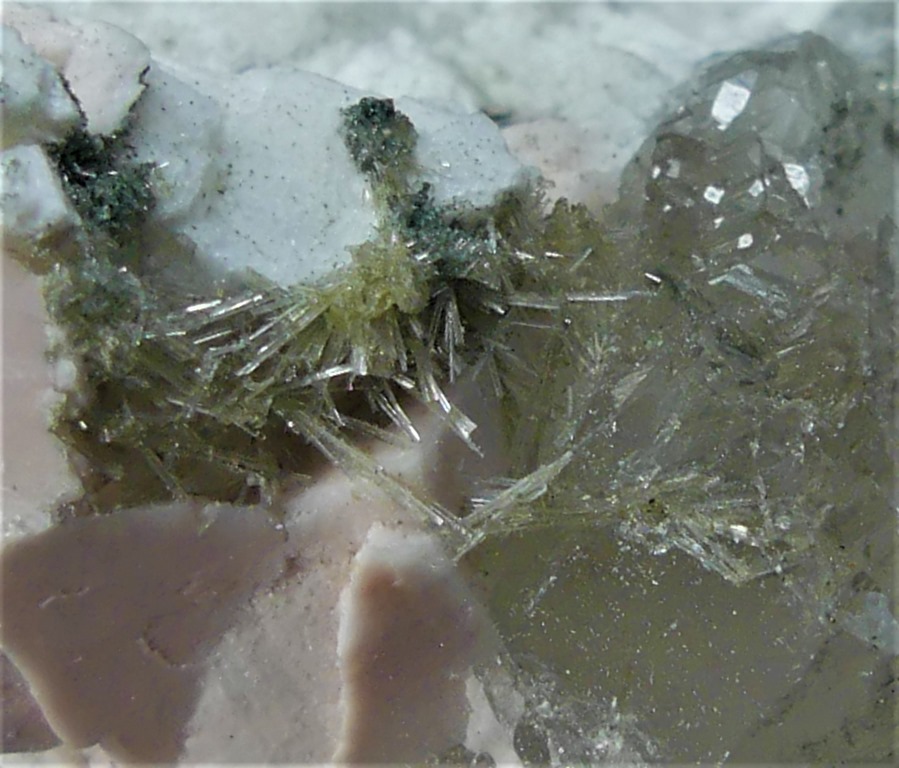 Clinozoisite