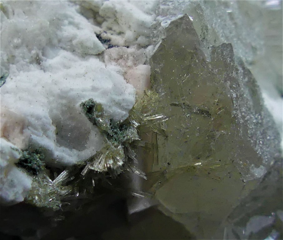 Clinozoisite