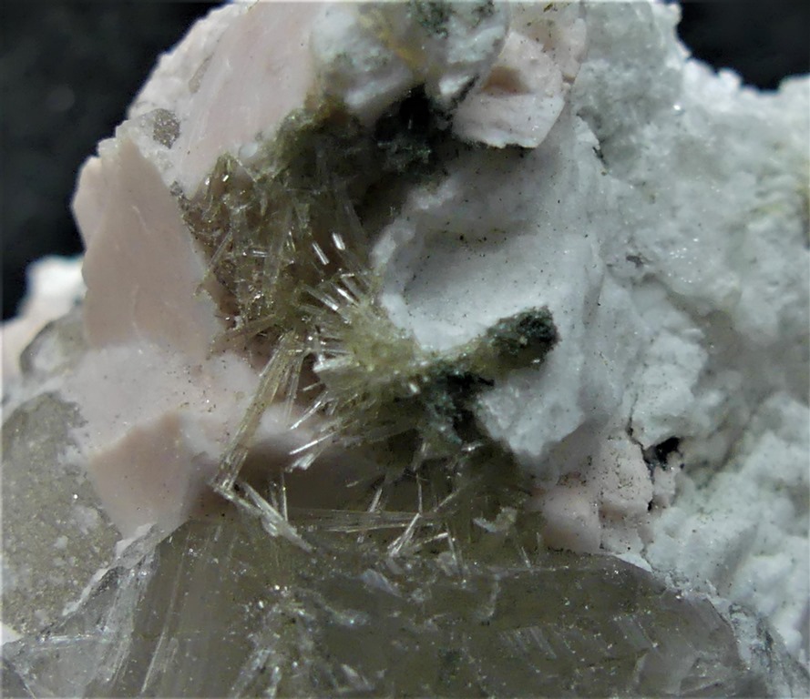 Clinozoisite