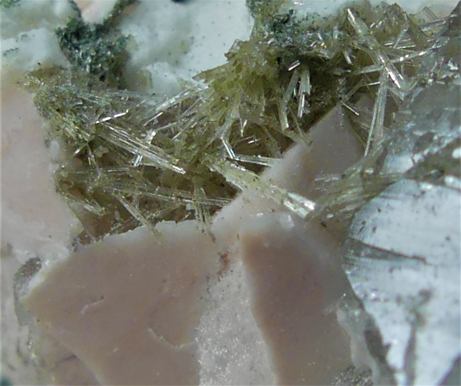 Clinozoisite