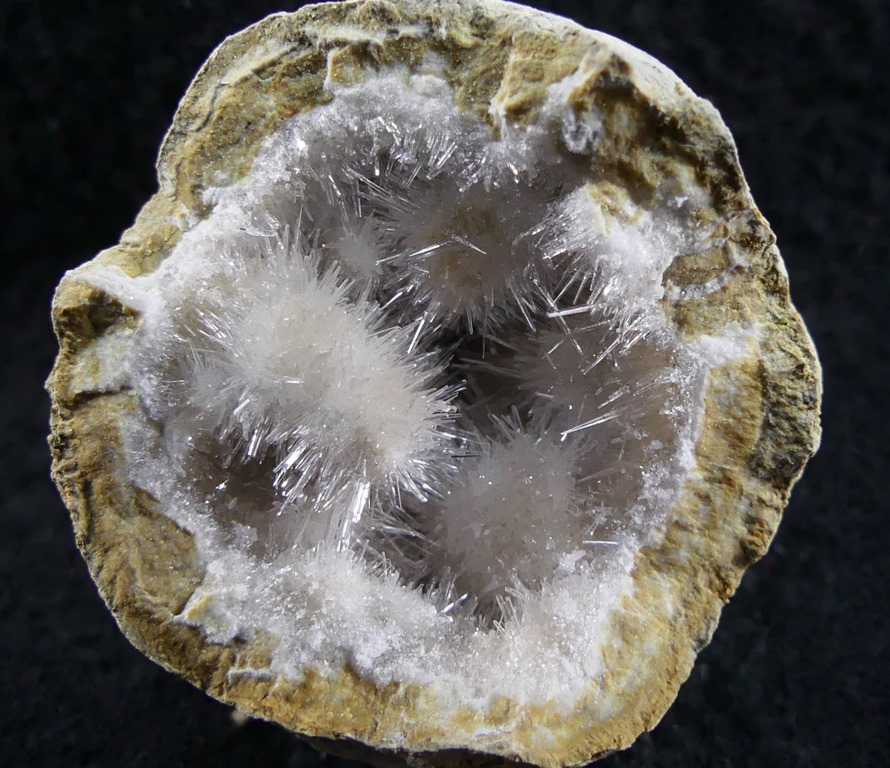 Kutnohorite & Aragonite