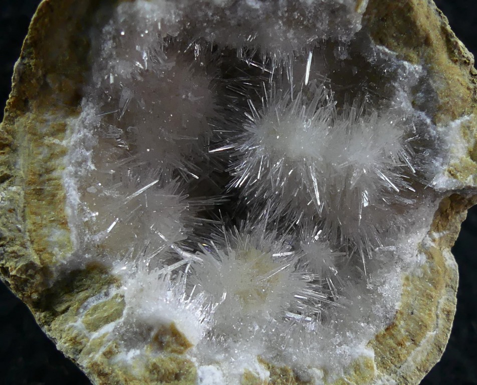 Kutnohorite & Aragonite