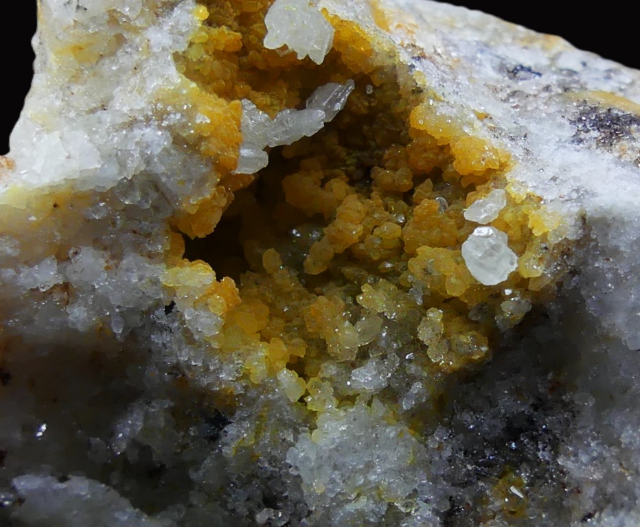 Cerussite & Mimetite