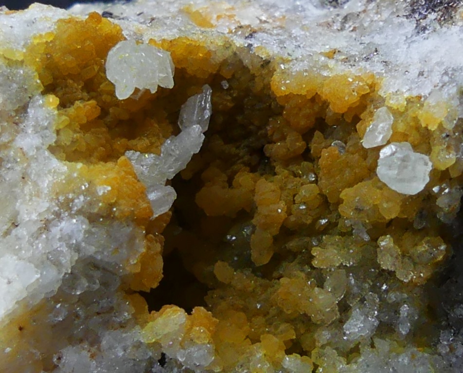 Cerussite & Mimetite