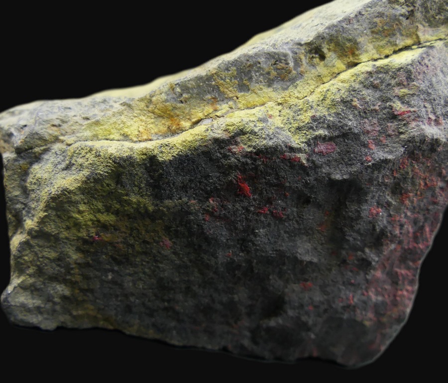 Schuetteite & Cinnabar