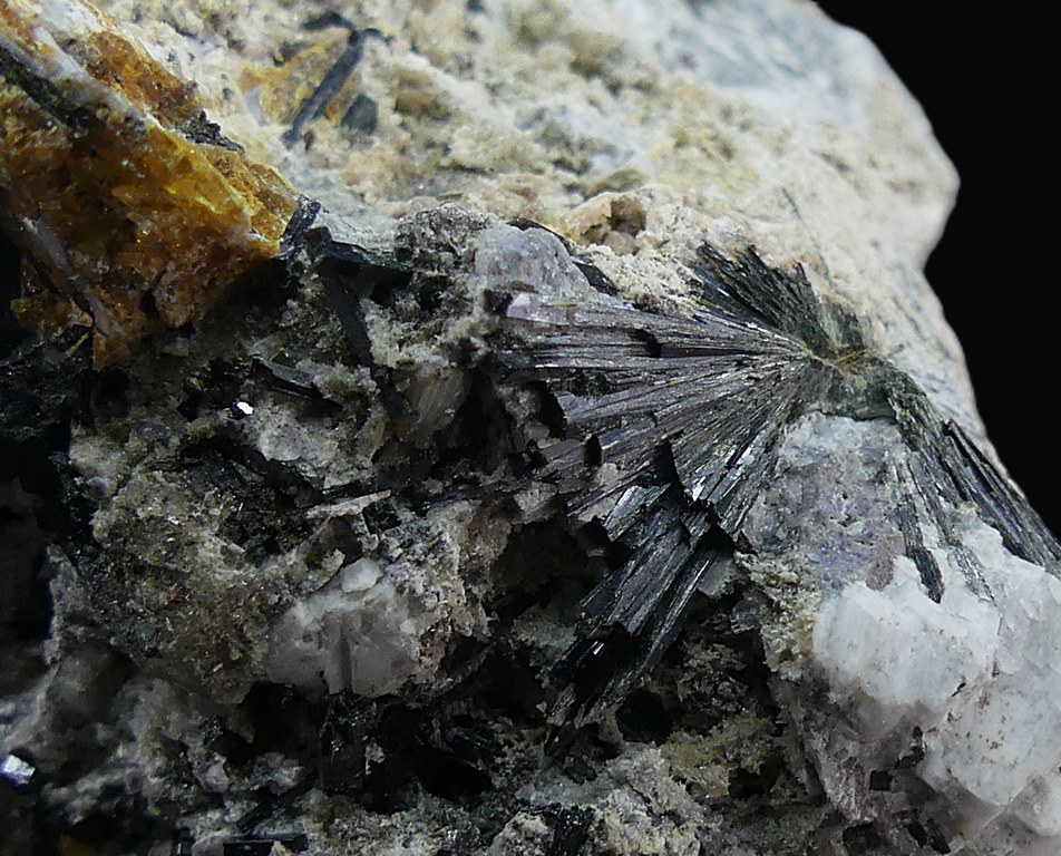 Petarasite & Aegirine