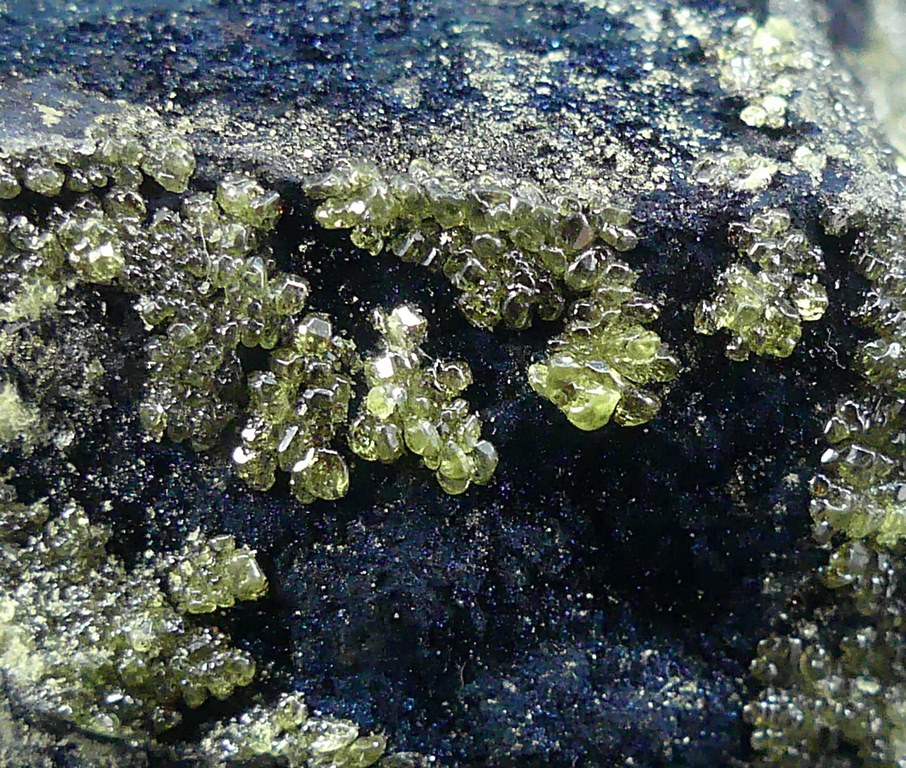 Native Sulphur & Covellite