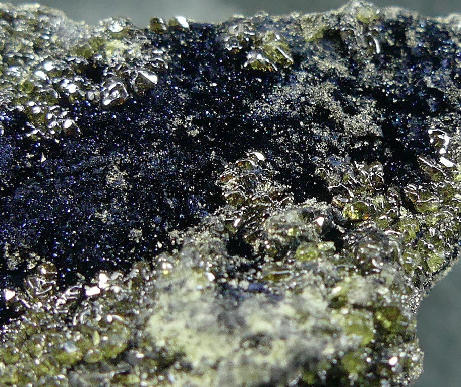 Native Sulphur & Covellite