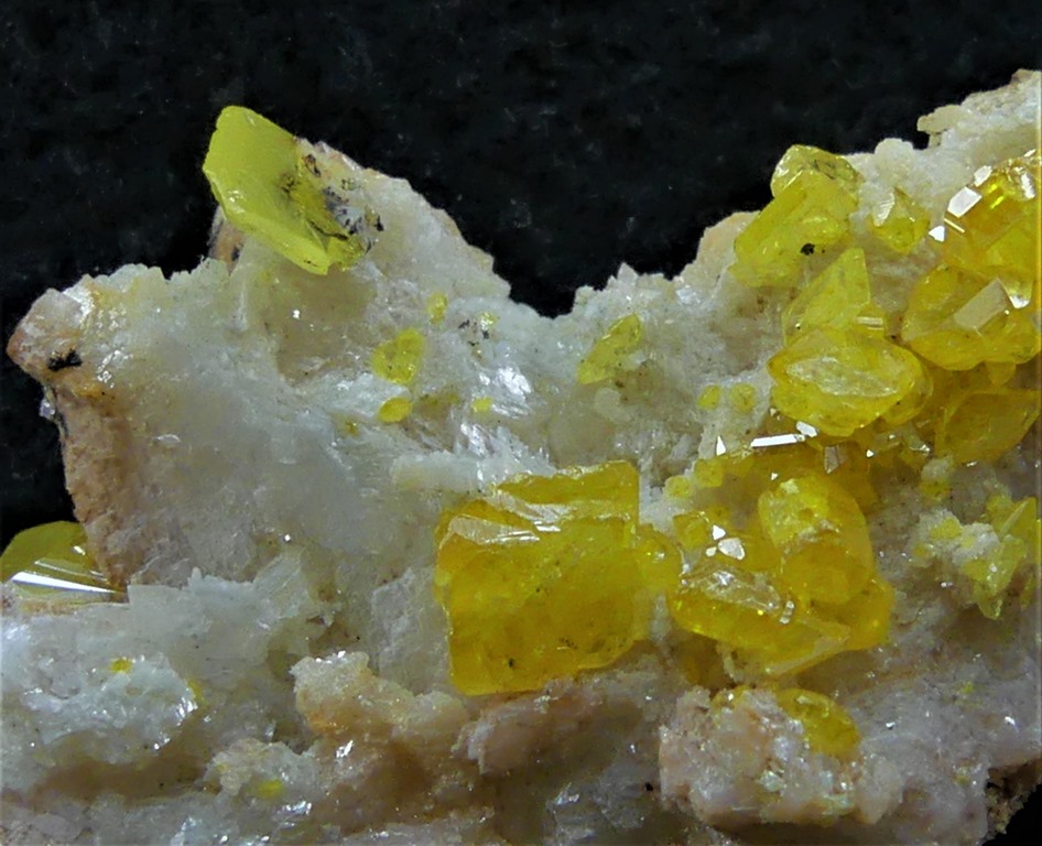 Wulfenite & Dolomite