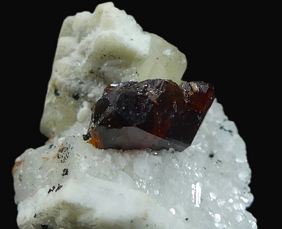 Scheelite & Spessartine