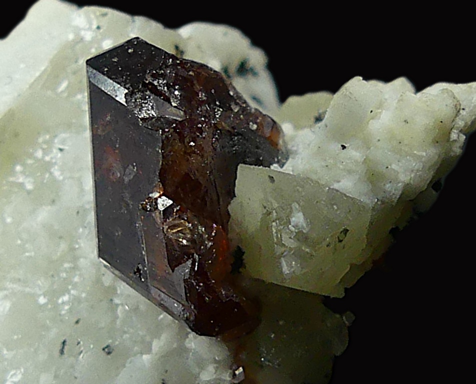 Scheelite & Spessartine