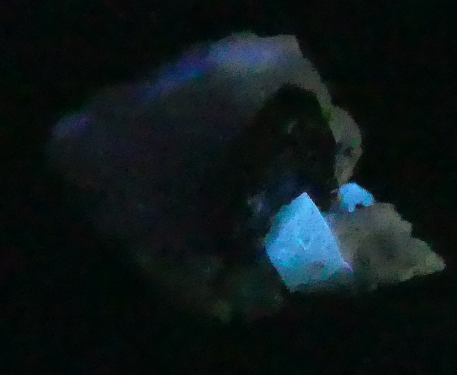 Scheelite & Spessartine