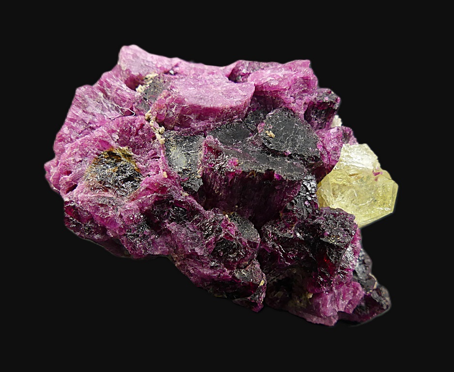 Liddicoatite & Rhodizite