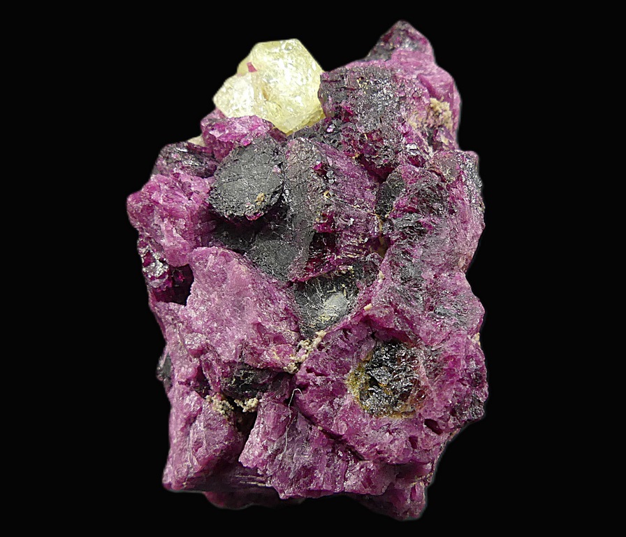 Liddicoatite & Rhodizite