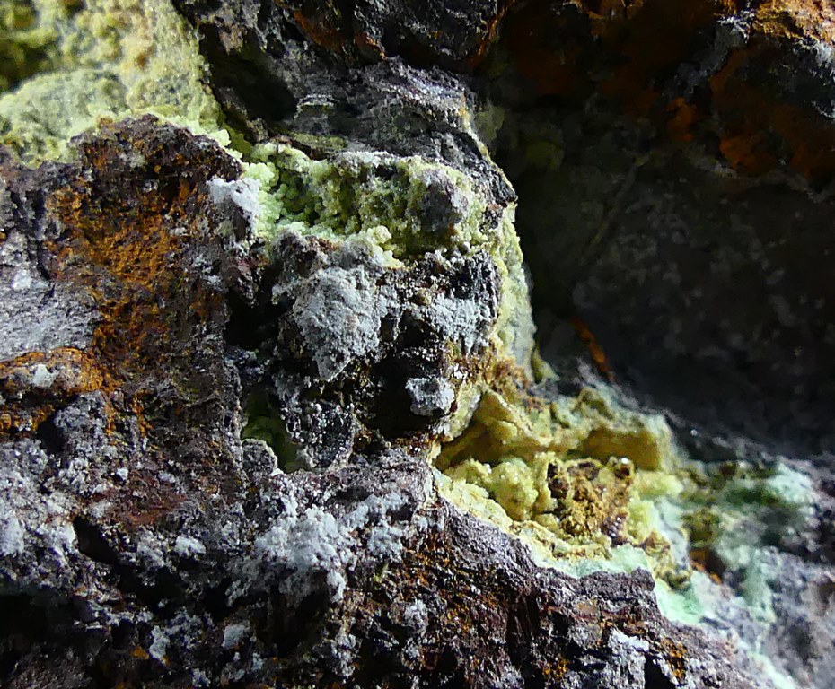 Montgomeryite & Tinticite