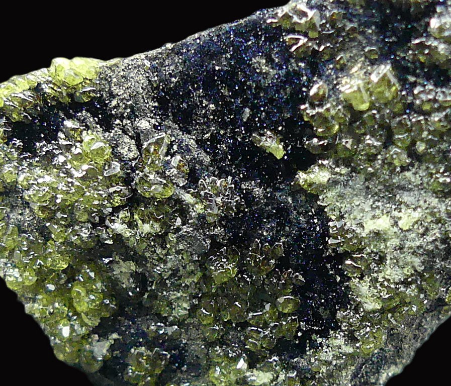 Native Sulphur & Covellite