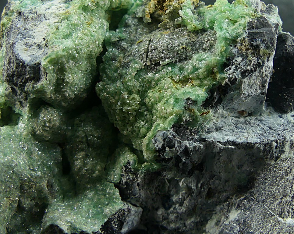 Montgomeryite & Huntite