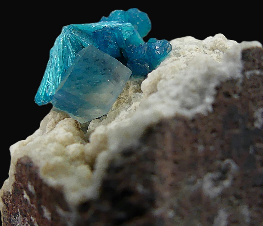 Cavansite