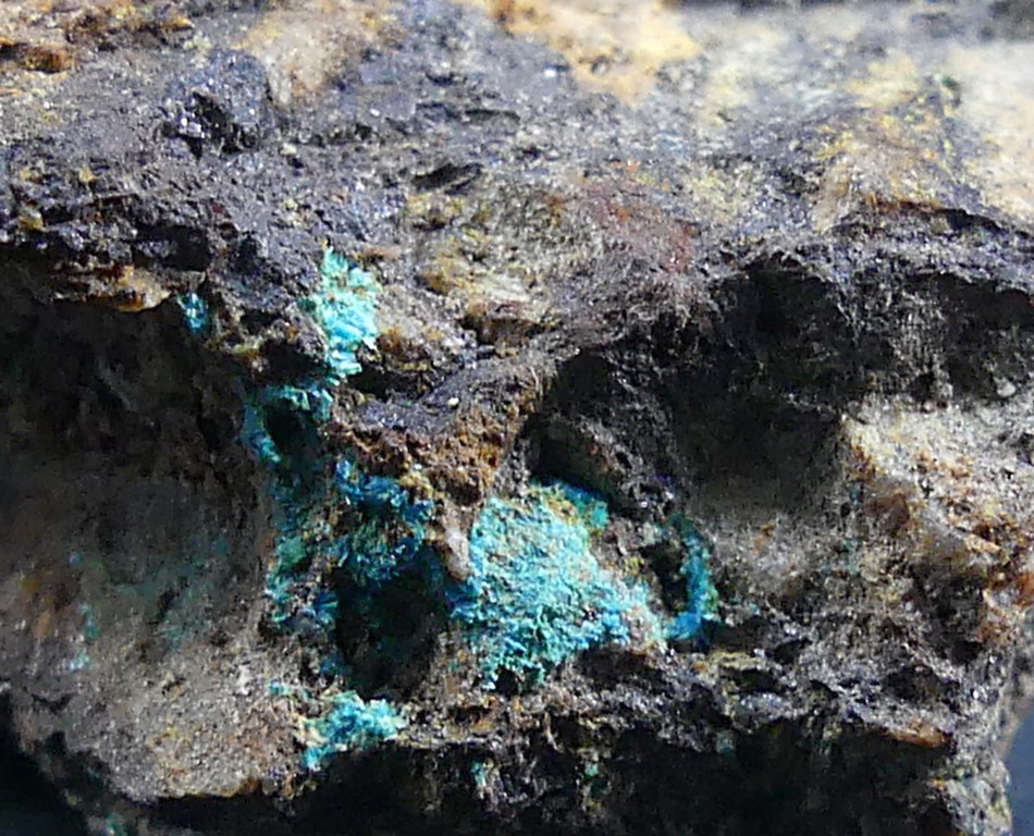 Lavendulan & Yukonite