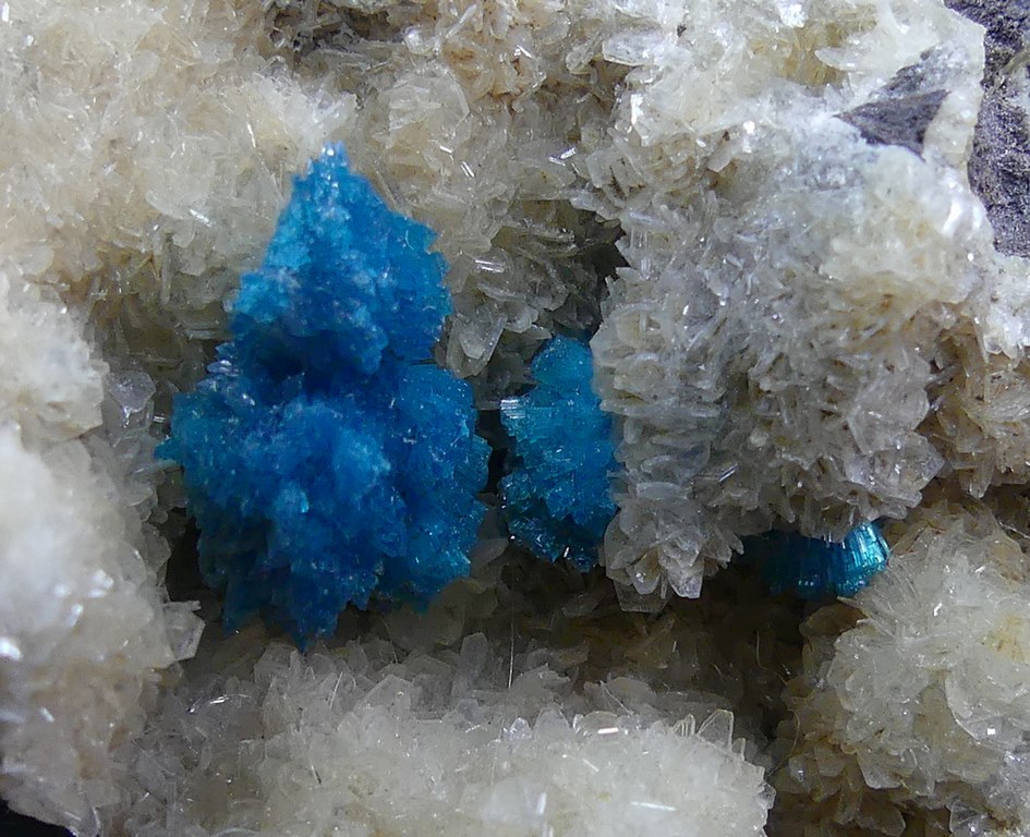 Cavansite