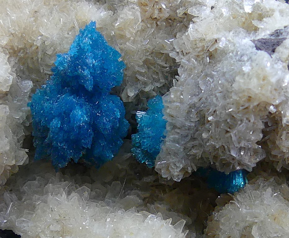 Cavansite