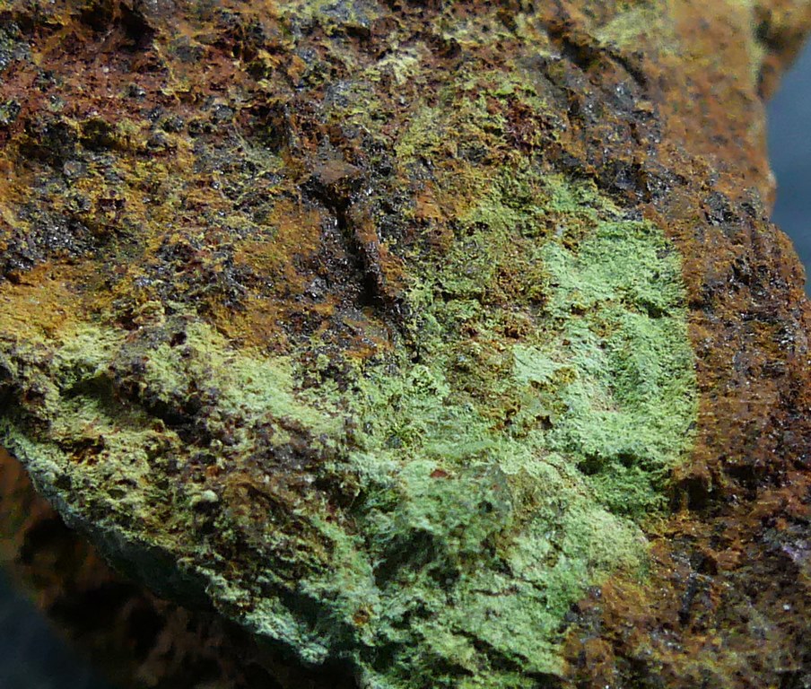 Barahonaite-(Fe) & Cornubite