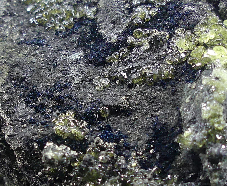 Native Sulphur & Covellite