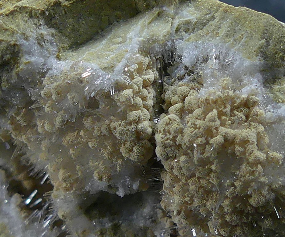 Kutnohorite & Aragonite