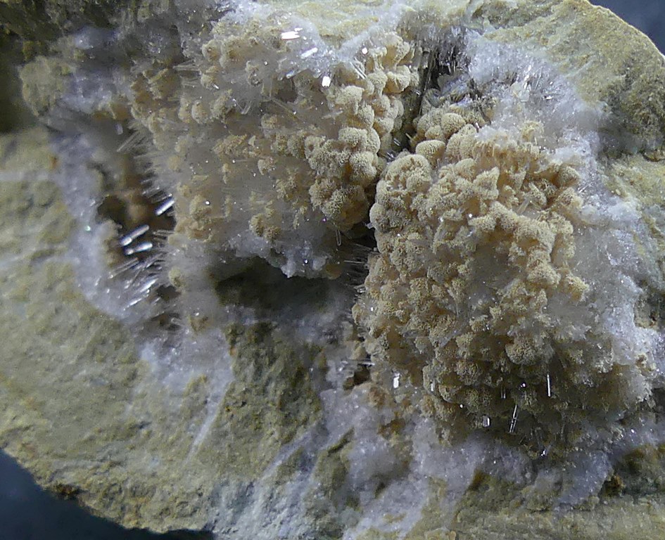 Kutnohorite & Aragonite