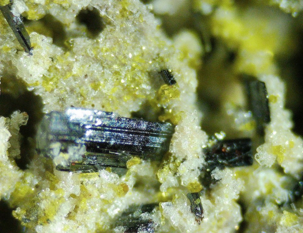 Pseudobrookite