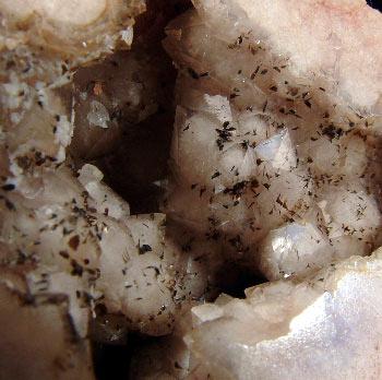 Quartz With Lepidocrocite