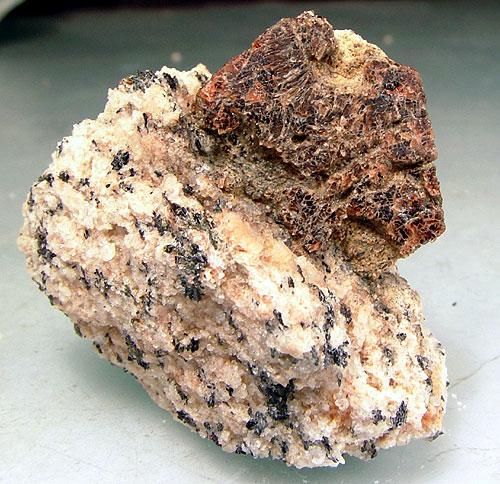 Genthelvite