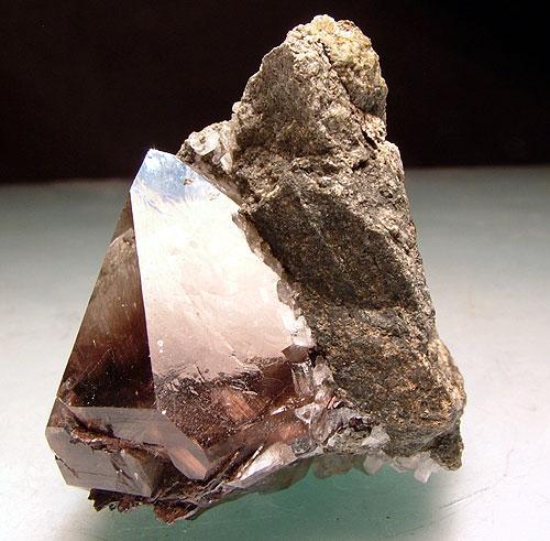 Quartz With Rutile & Brookite