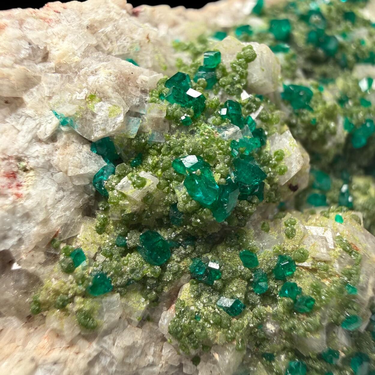 Dioptase With Duftite On Calcite