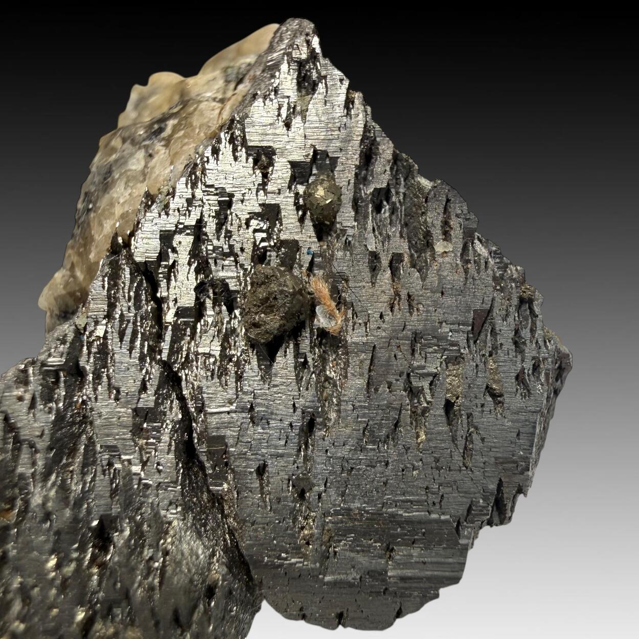 Arsenopyrite On Scheelite