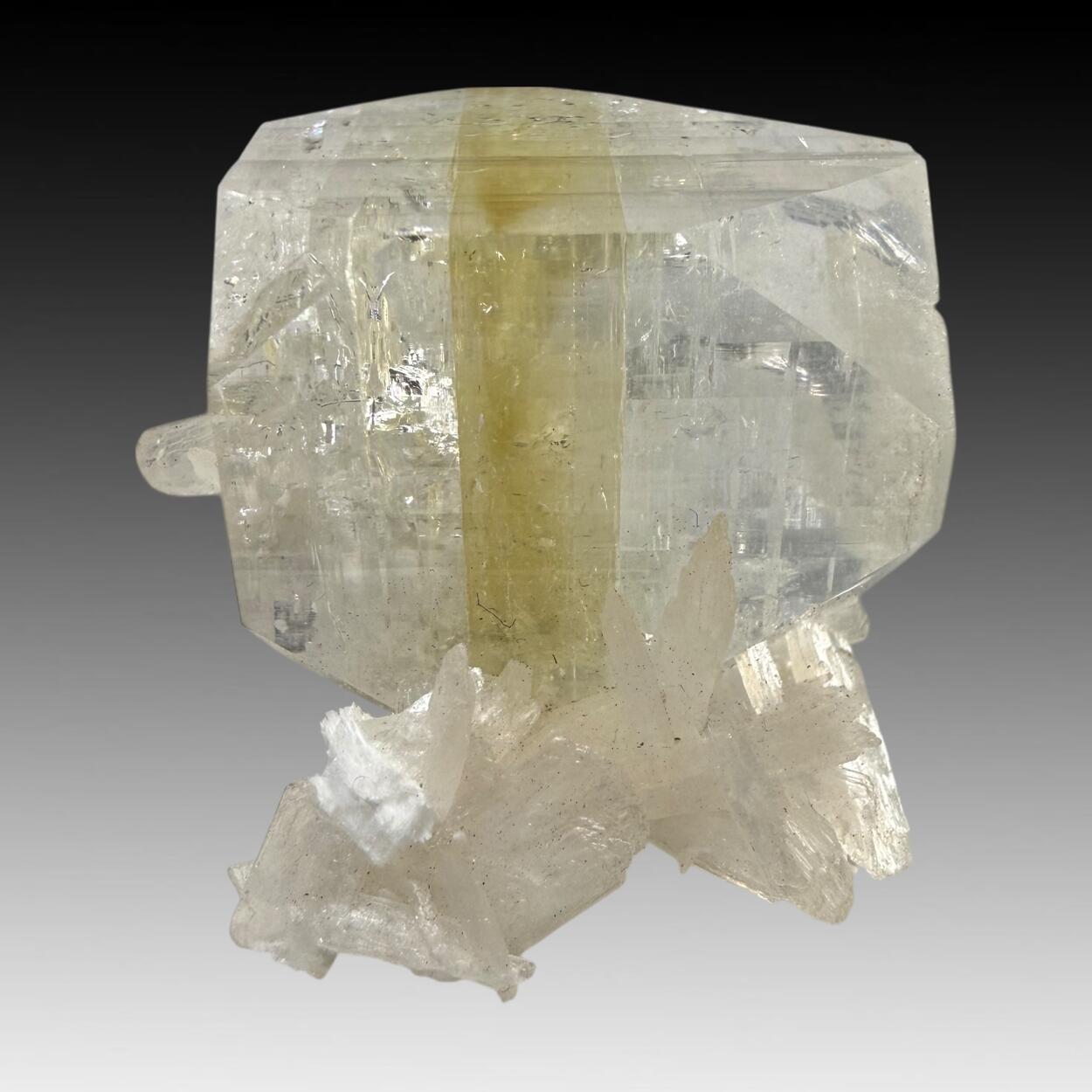 Apophyllite With Stilbite