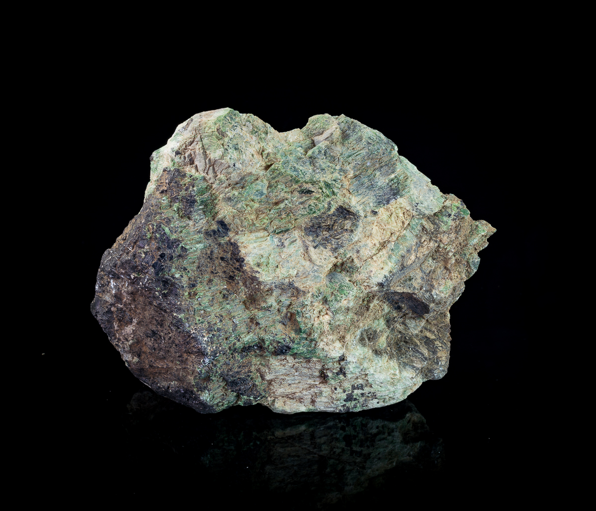 Serpentine With Chromite