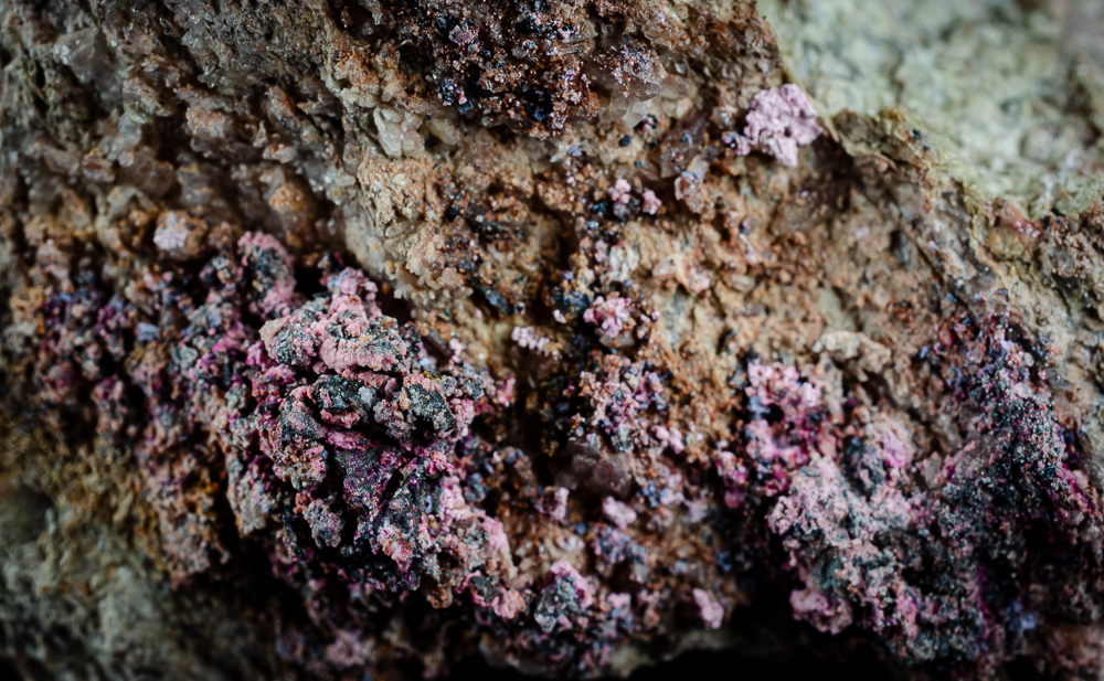 Erythrite On Safflorite
