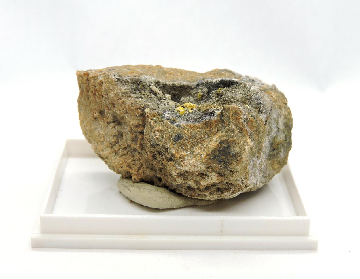 Boltwoodite