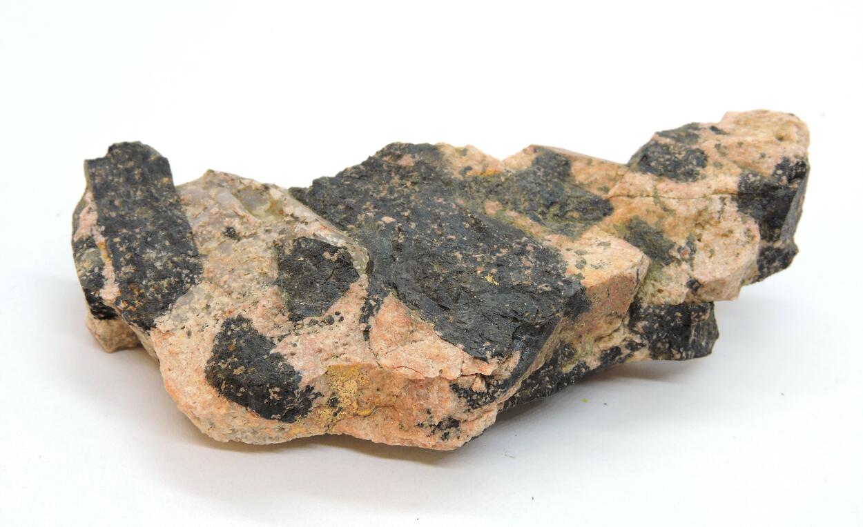 Allanite-(Ce)