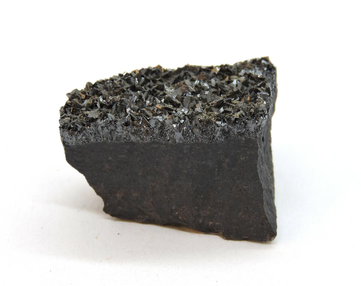 Bixbyite & Manganite