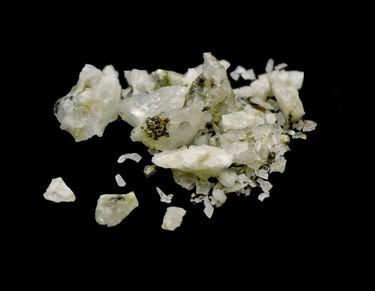 Sugilite With Katayamalite